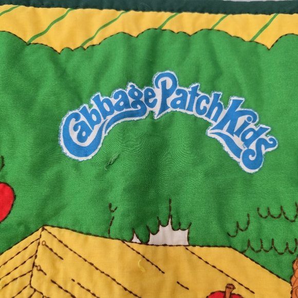 Vintage Cabbage Patch Quilt Blanket 43” X 33” Crib Baby Wall Hanging - Picture 9 of 11